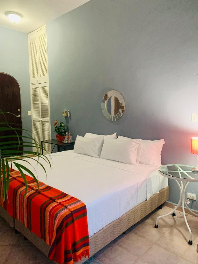 The Quetzal Bed & Breakfast Cancun Bagian luar foto